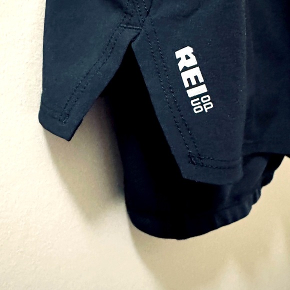 REI black padded biking shorts with built-in liner, worn once #fitness #biking - Picture 3 of 3